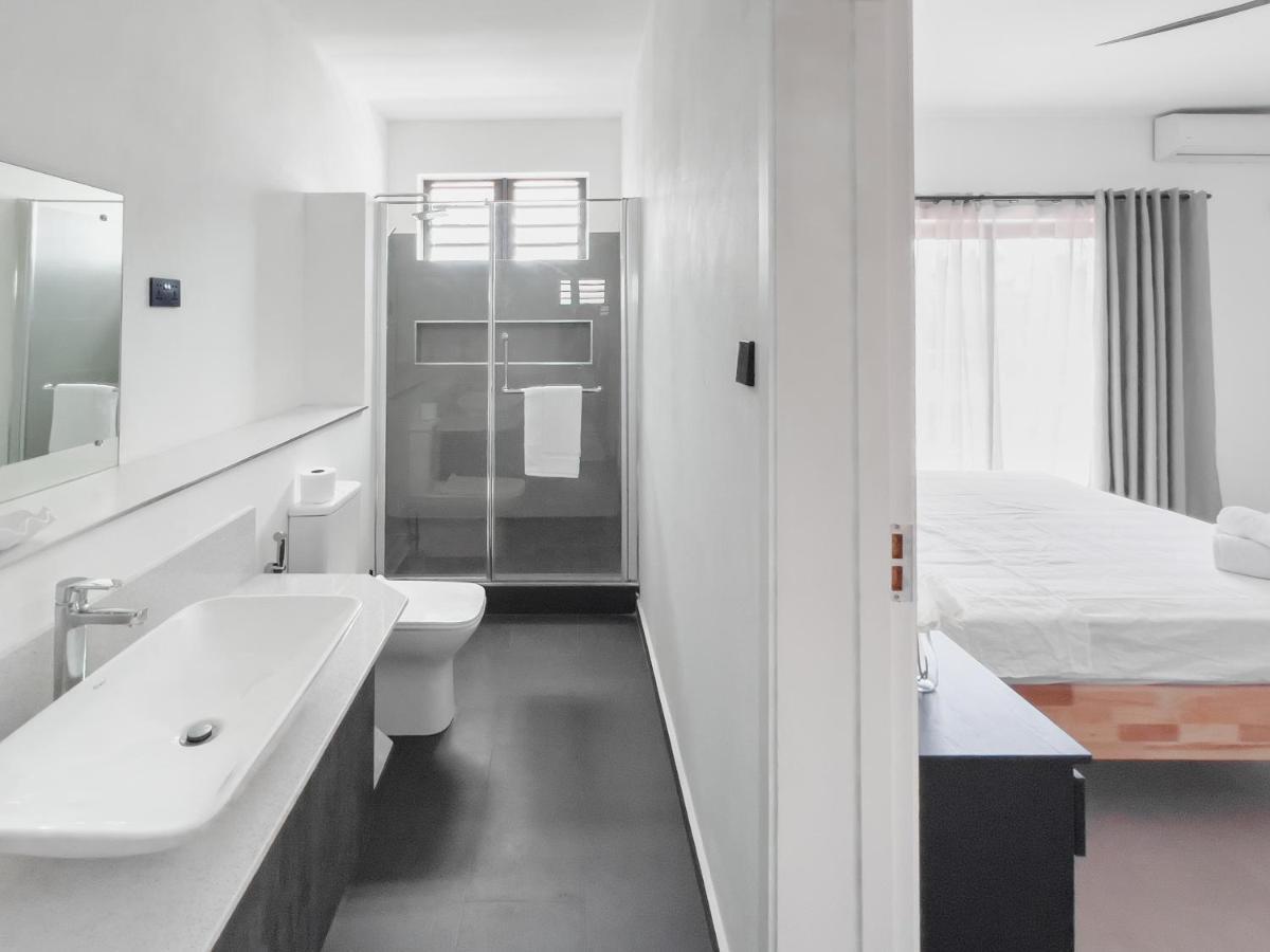Spacious 4 Bedrooms Villa With Infinity Pool 그란데 바이예 외부 사진